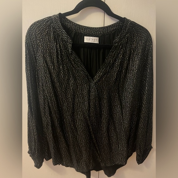 Velvet by Graham & Spencer Tops - Velvet by Graham & Spencer Black with Metallic Speckles Woven Top SIZE SMALL